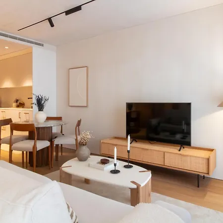 Apartment Almada 3d By Lovelystay