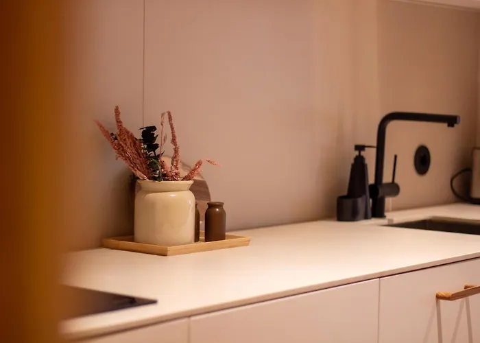 Almada 3d By Lovelystay Apartman Porto